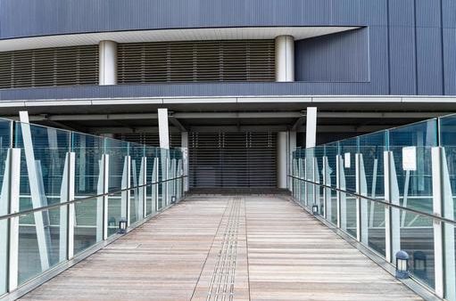 私が組織内での葛藤と成功